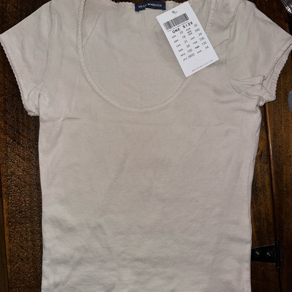 Brandy Melville top one size NWT